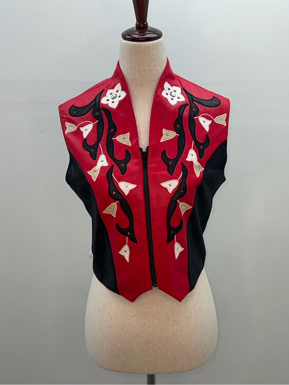Vintage 1849 Authentic Ranchwear Women Small Western Show Vest Red Black - Picture 2 of 13